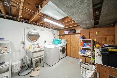 134 Hurd Road Aurora OH 44202
