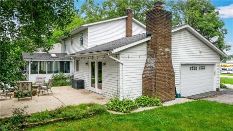 134 Hurd Road Aurora OH 44202