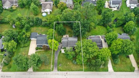 134 Hurd Road Aurora OH 44202