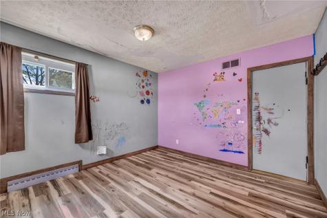 318 Longson Avenue Elyria OH 44035