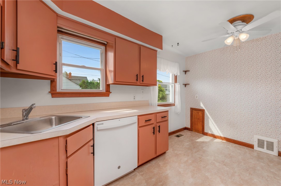 7413 Traymore Avenue Brooklyn OH 44144