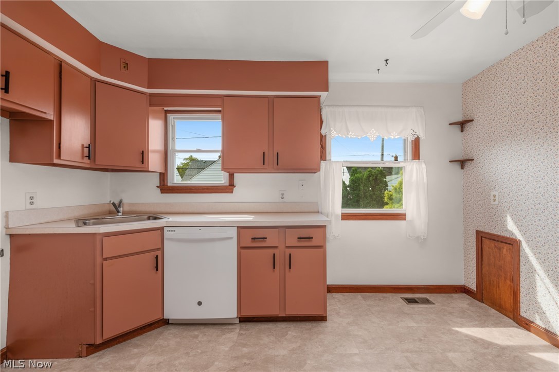 7413 Traymore Avenue Brooklyn OH 44144
