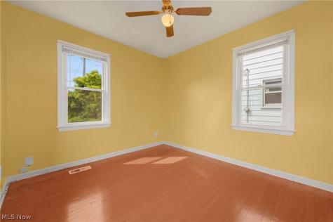 7413 Traymore Avenue Brooklyn OH 44144