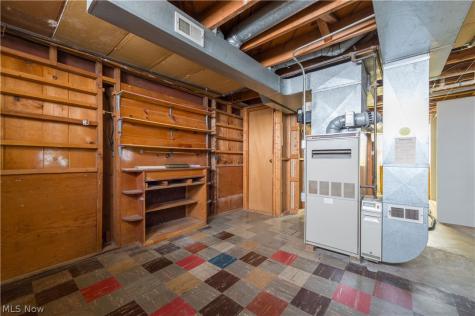 7413 Traymore Avenue Brooklyn OH 44144