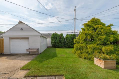 7413 Traymore Avenue Brooklyn OH 44144