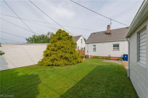 7413 Traymore Avenue Brooklyn OH 44144