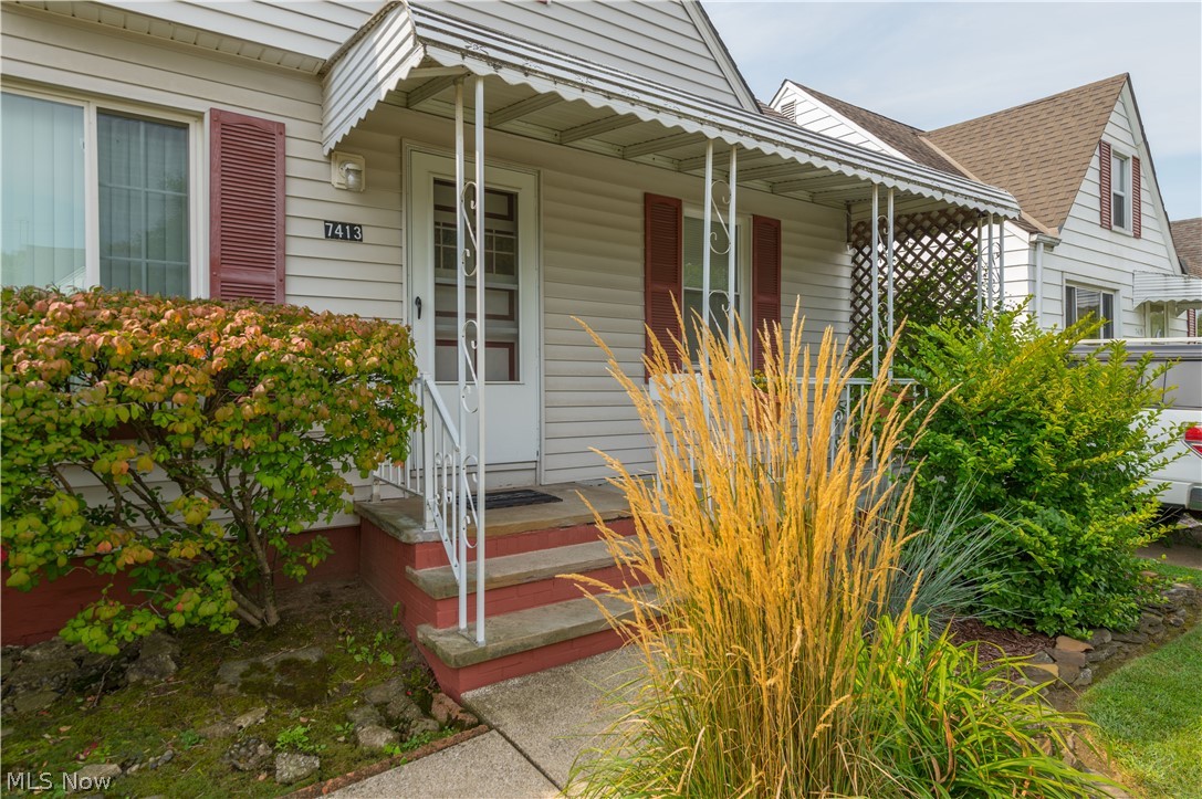 7413 Traymore Avenue Brooklyn OH 44144