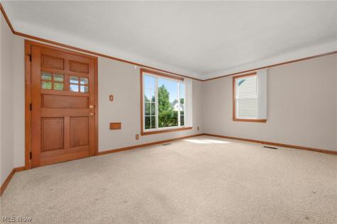 7413 Traymore Avenue Brooklyn OH 44144