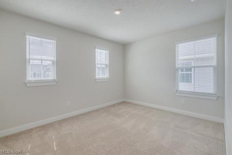 36270 Lands End Drive North Ridgeville OH 44039