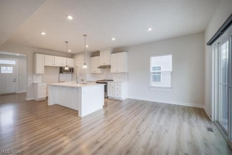 36270 Lands End Drive North Ridgeville OH 44039