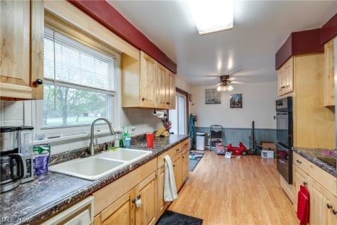 15390 Cenfield Street NE Alliance OH 44601