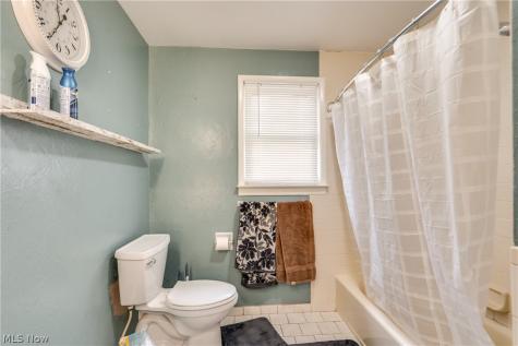 15390 Cenfield Street NE Alliance OH 44601
