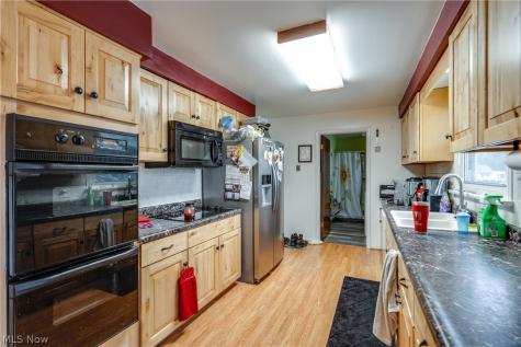 15390 Cenfield Street NE Alliance OH 44601