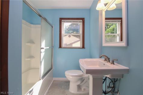 2497 Rosewae Drive Youngstown OH 44511