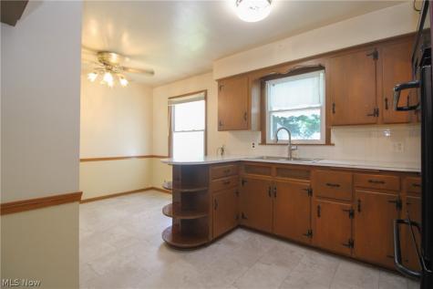 2497 Rosewae Drive Youngstown OH 44511