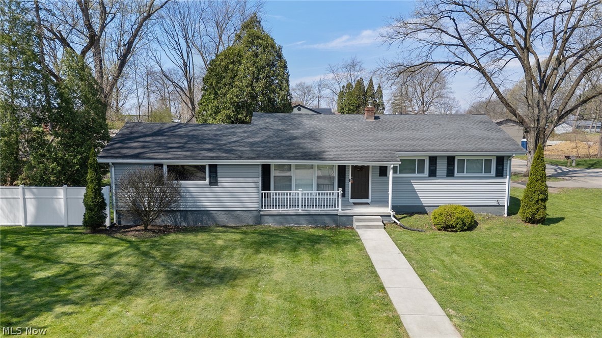 888 Orchard Avenue Barberton OH 44203