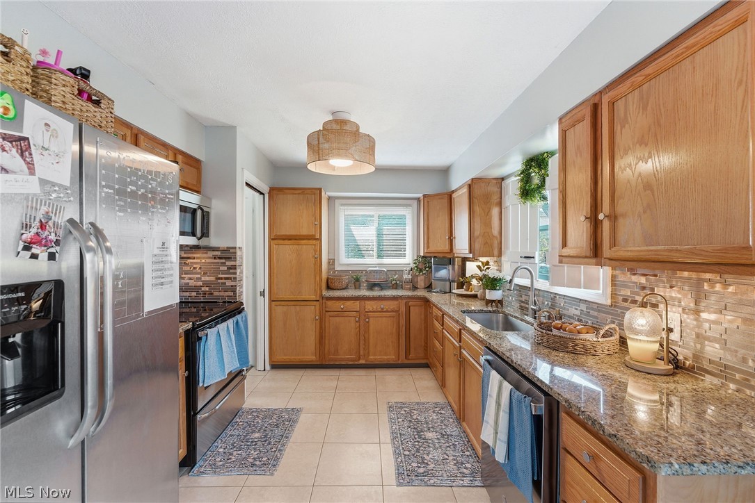 888 Orchard Avenue Barberton OH 44203