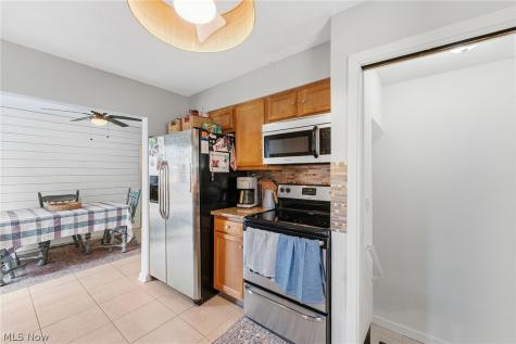 888 Orchard Avenue Barberton OH 44203