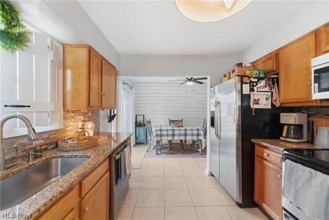 888 Orchard Avenue Barberton OH 44203