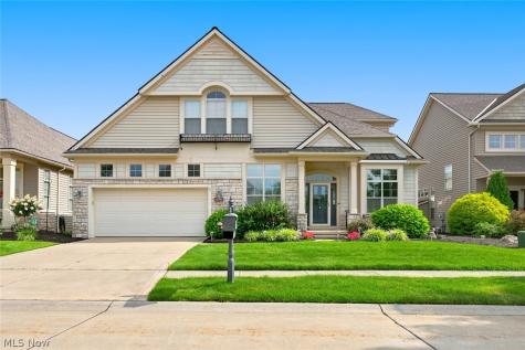 4240 Saint Annes Court Avon OH 44011