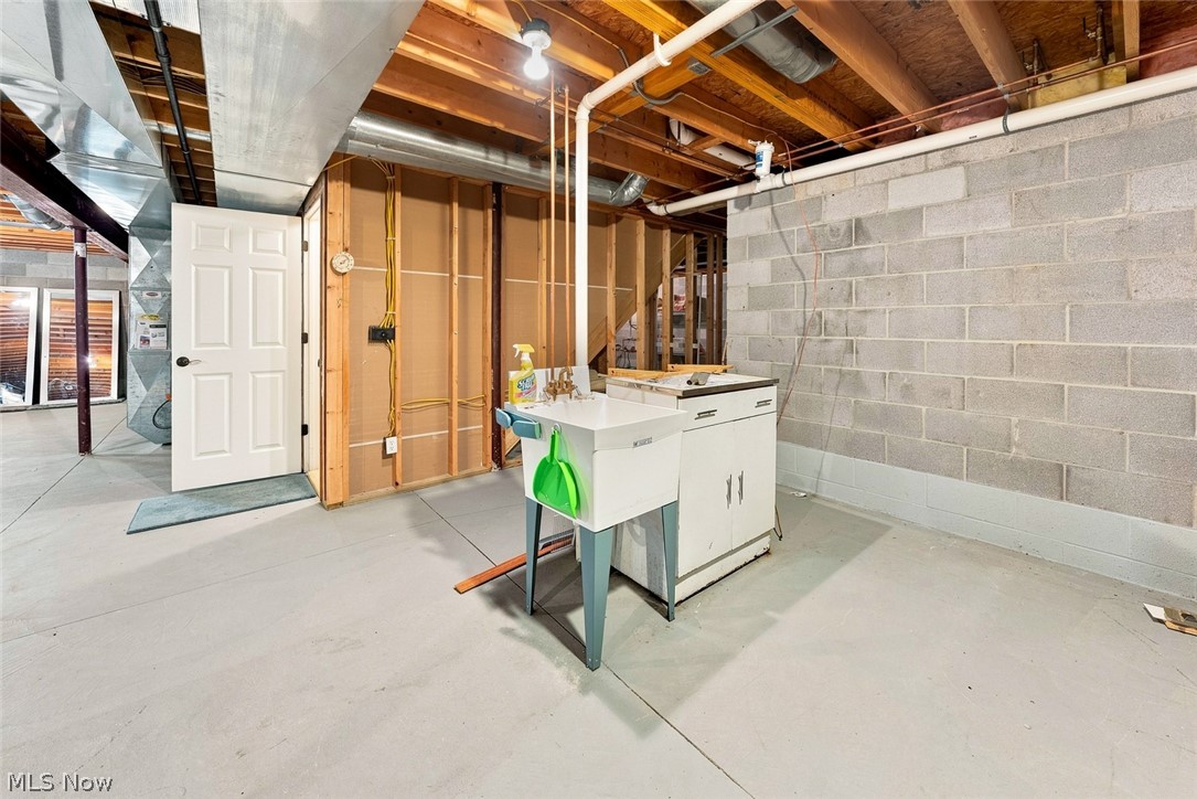 4240 Saint Annes Court Avon OH 44011