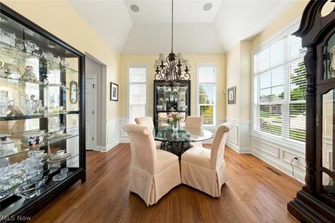 4240 Saint Annes Court Avon OH 44011
