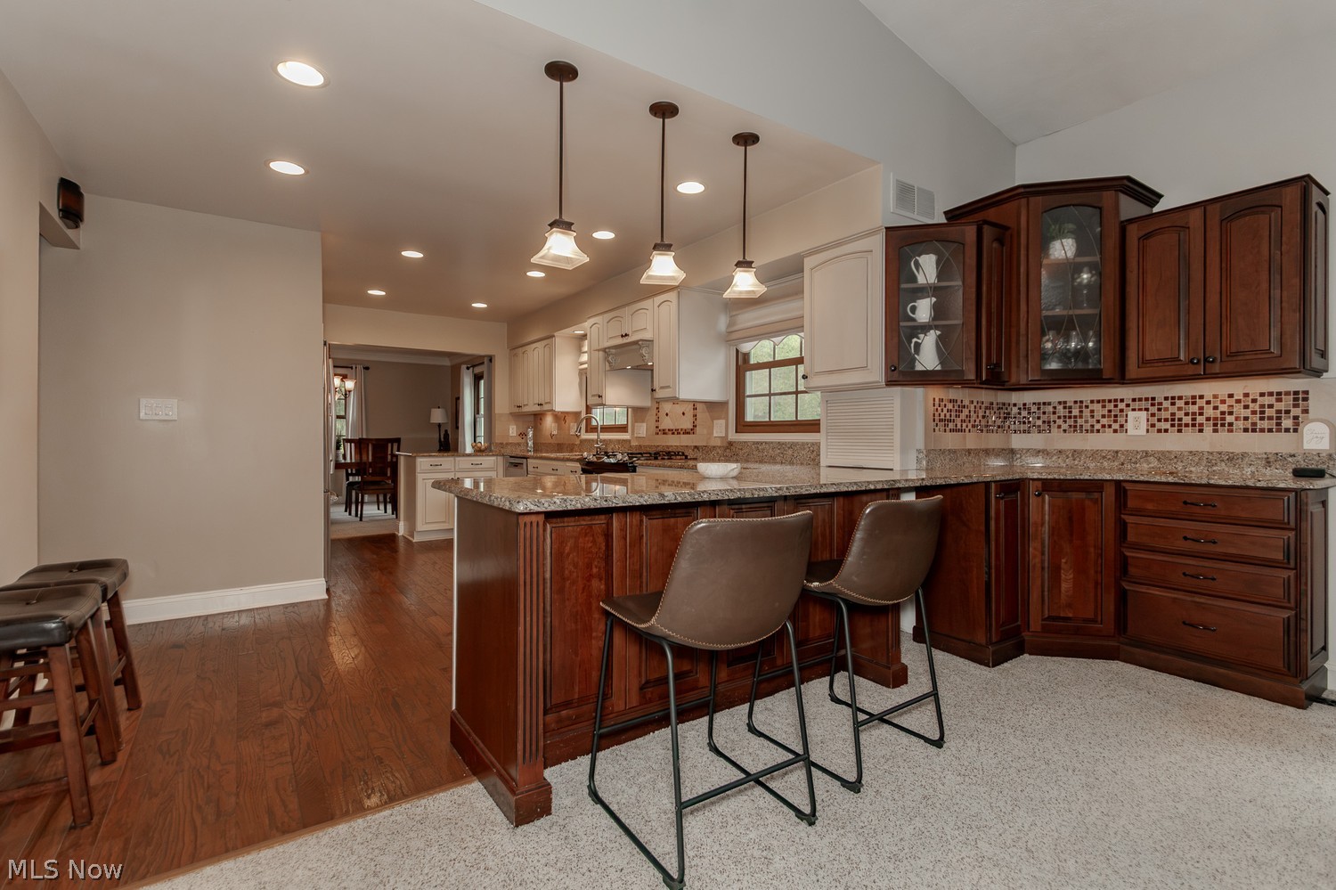 35981 Reeves Road Eastlake OH 44095