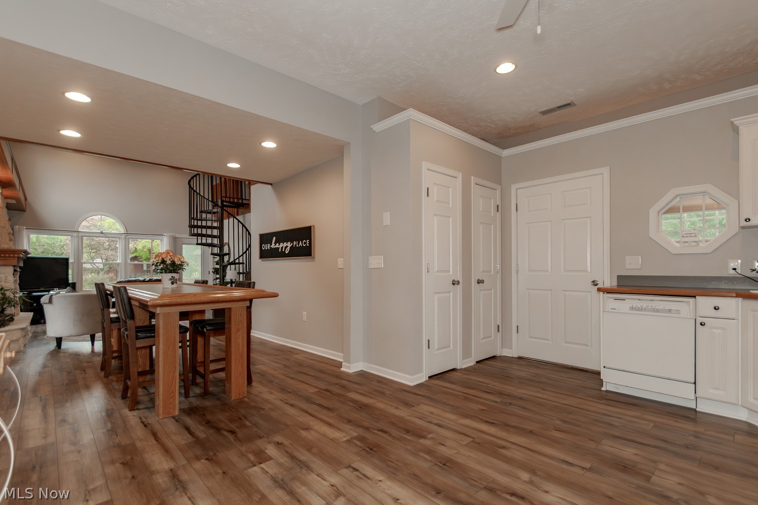 35981 Reeves Road Eastlake OH 44095