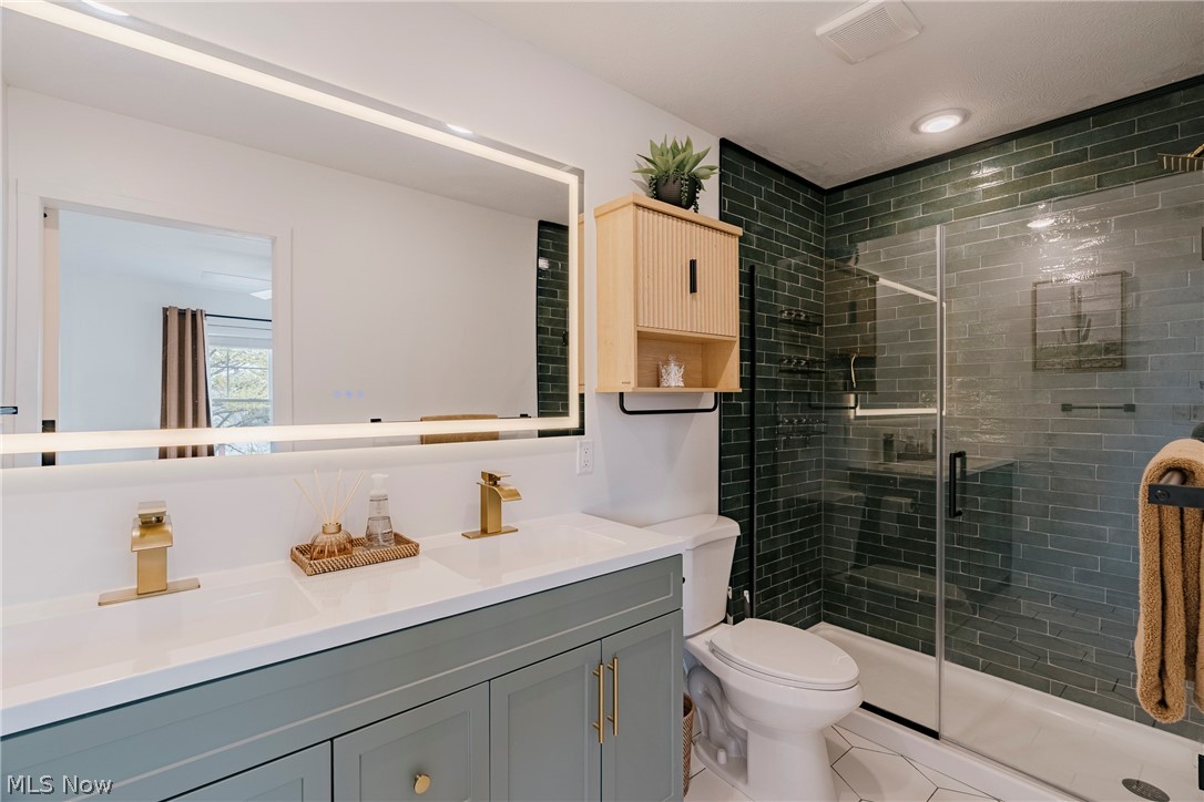 3693 Pennington Road Shaker Heights OH 44120