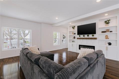 3693 Pennington Road Shaker Heights OH 44120