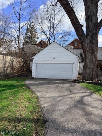 3557 Glencairn Road Shaker Heights OH 44122