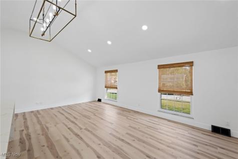 3520 Archwood Drive Rocky River OH 44116