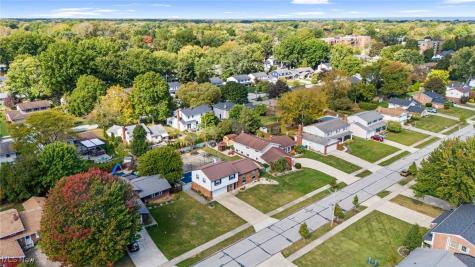 3520 Archwood Drive Rocky River OH 44116