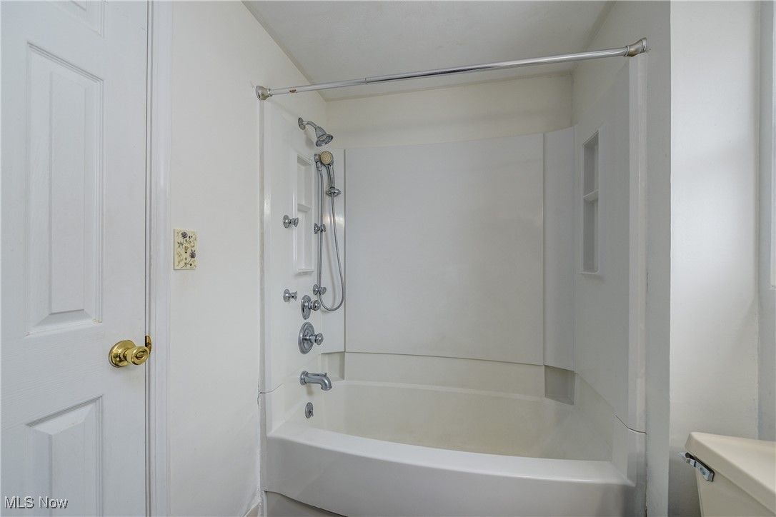 189 Lakewood Drive Avon Lake OH 44012