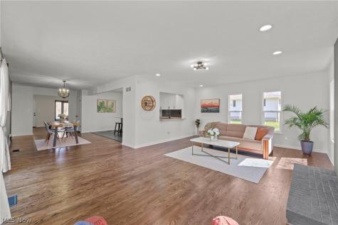 3520 Shellhart Road Norton OH 44203