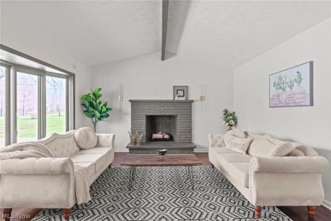 3520 Shellhart Road Norton OH 44203