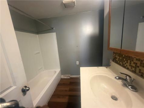 509 Lucy Street Akron OH 44306