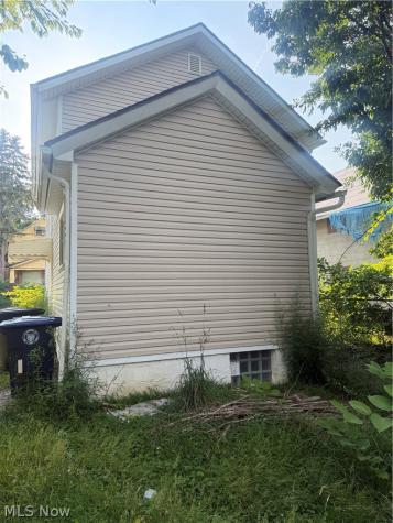 509 Lucy Street Akron OH 44306