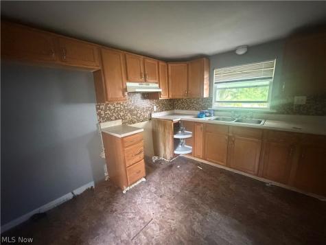 509 Lucy Street Akron OH 44306