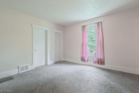 41796 Adelbert Street Elyria OH 44035