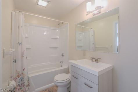 41796 Adelbert Street Elyria OH 44035