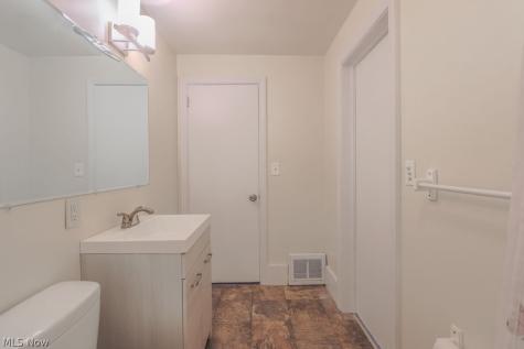 41796 Adelbert Street Elyria OH 44035