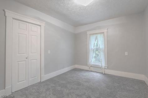 41796 Adelbert Street Elyria OH 44035