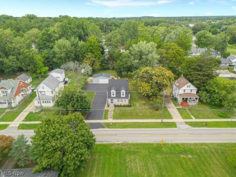 41796 Adelbert Street Elyria OH 44035