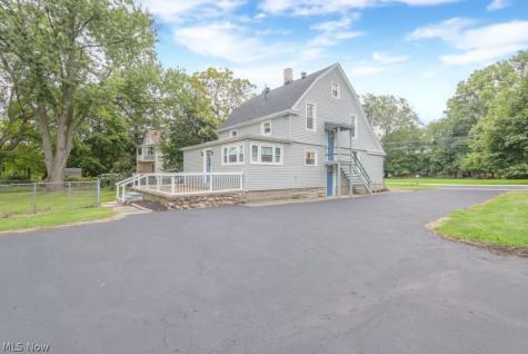 41796 Adelbert Street Elyria OH 44035