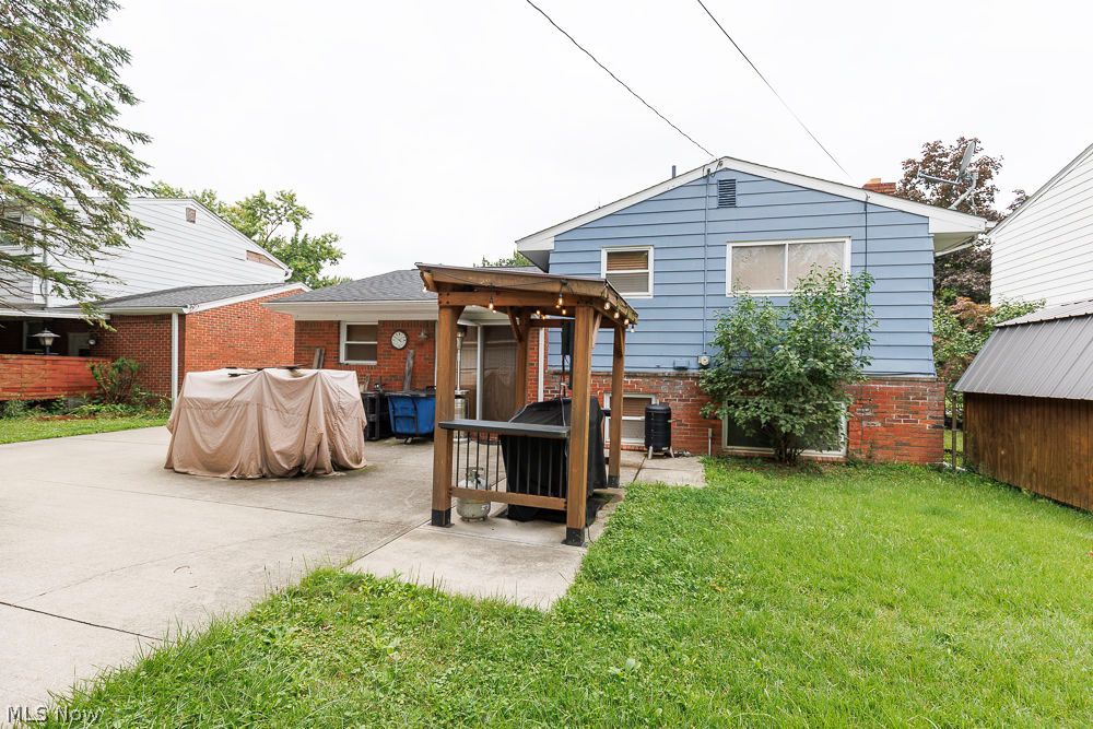 737 Georgetown Avenue Elyria OH 44035