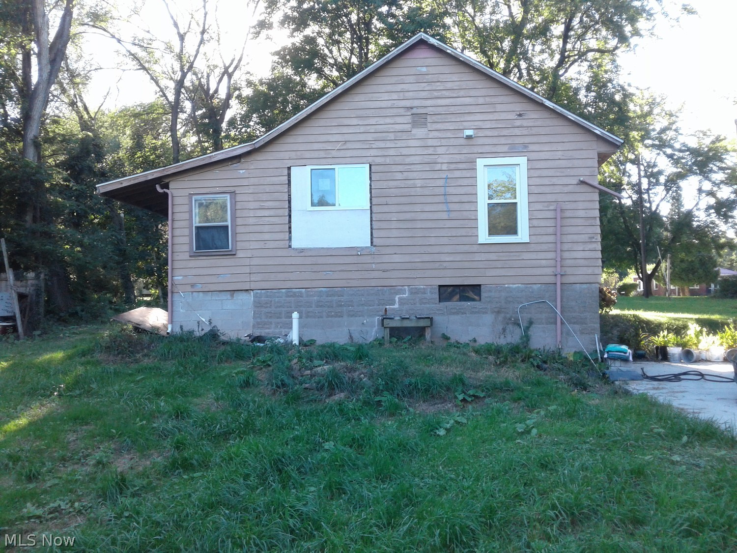 4783 Elyria Avenue Lorain OH 44055