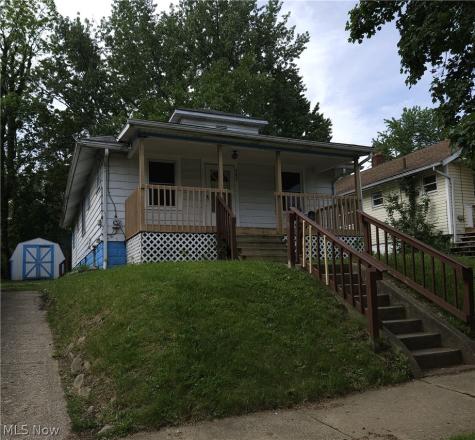 578 Plum Avenue Akron OH 44305