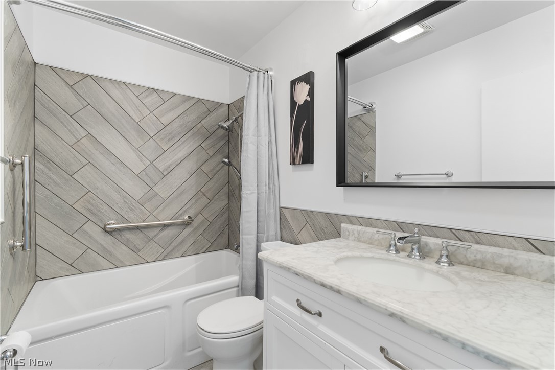 1222 Janis Avenue Akron OH 44314