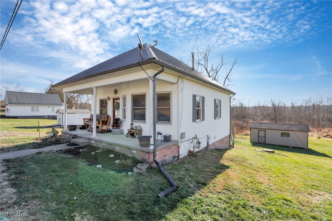 14824 Old Glory Rd, Lore City OH 43755